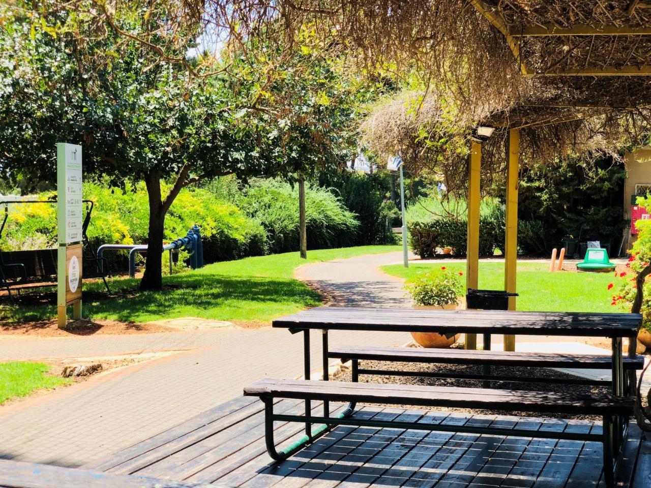 Kibbutz Malkiya Travel Hotel Malkiyya Dış mekan fotoğraf